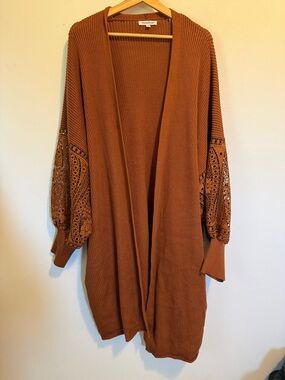 NorthStyle Lace-Sleeve Open Cardigan in Rust Brown